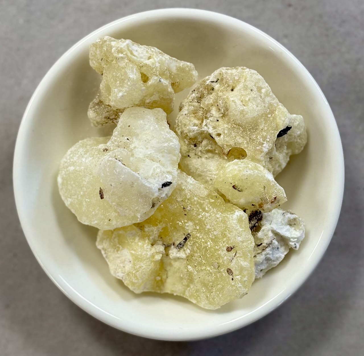 COPAL BLANCO Mexikó / mexikói fehér kopál - Bursera bipinnata -25 g - Florasense 100% természetes füstölőszer - a Kopálok királynője - friss, kámforos-citrusos illat - tisztítás, koncentráció